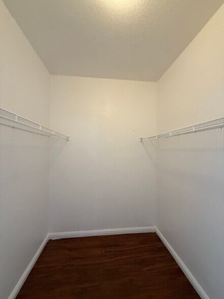 Building Photo - 3318 N Decatur Blvd