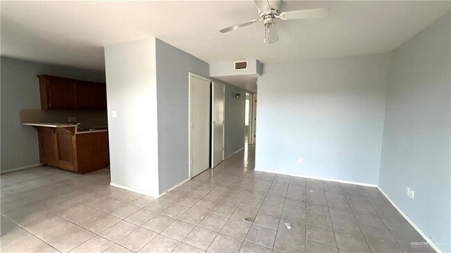 Building Photo - 12 Glasscock Blvd