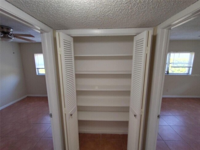 Building Photo - 3425 Tricon Ln