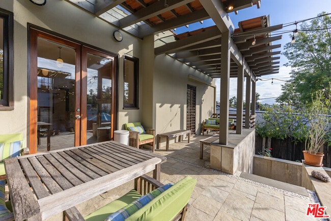 Building Photo - 3234 Ettrick St