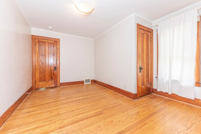 Building Photo - 1111 Olivia Ave