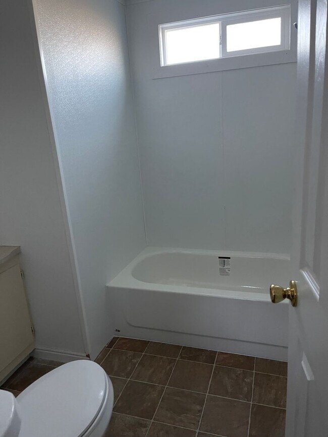 Building Photo - 3 bedroom 2 bath South Fork Reservoir rental