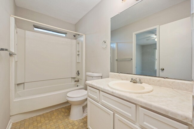 Building Photo - 96 Catamaran Ln