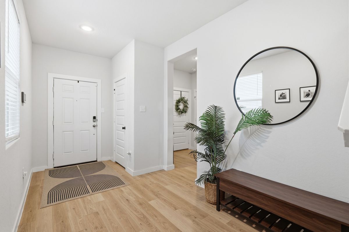 Building Photo - 3523 Rancho Grande