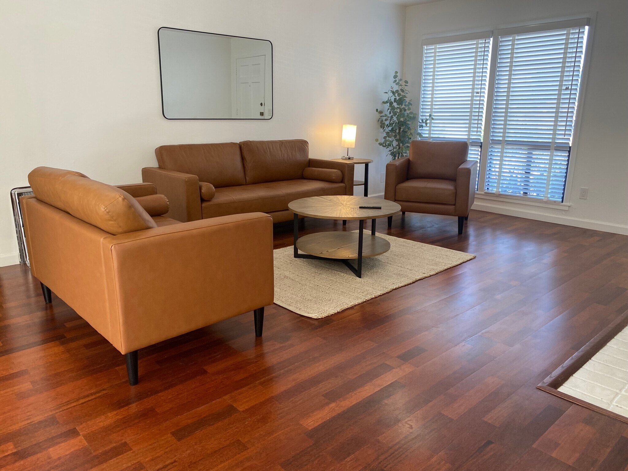 Living room - 632 Airport Rd