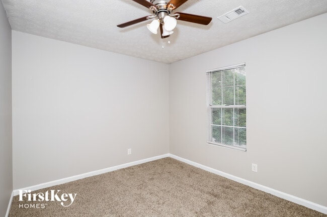 Building Photo - 3818 Rolling Pl