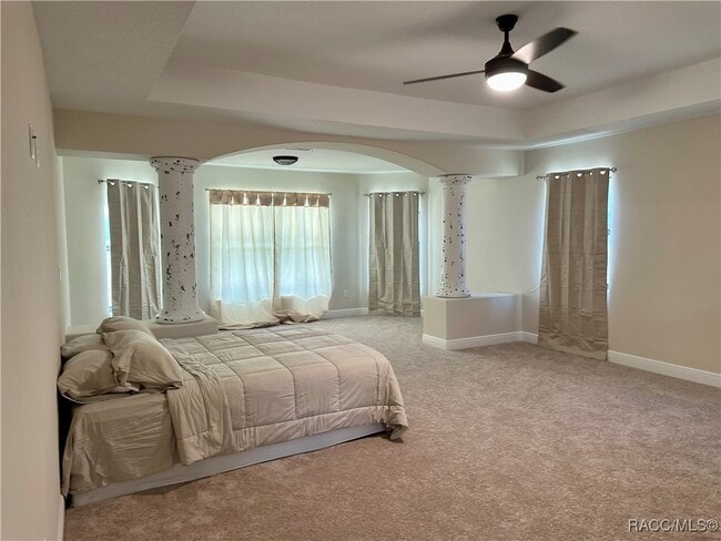 Building Photo - 5780 N Lena Dr