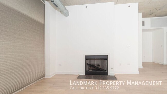 Building Photo - 1305 S Michigan Ave