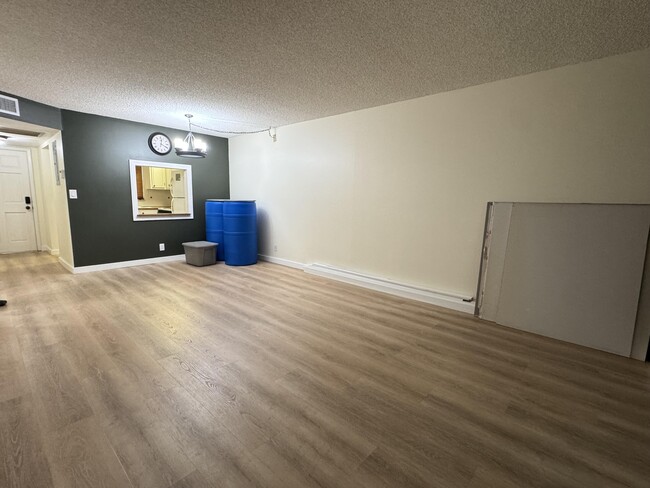 Building Photo - 9355 SW 8th St