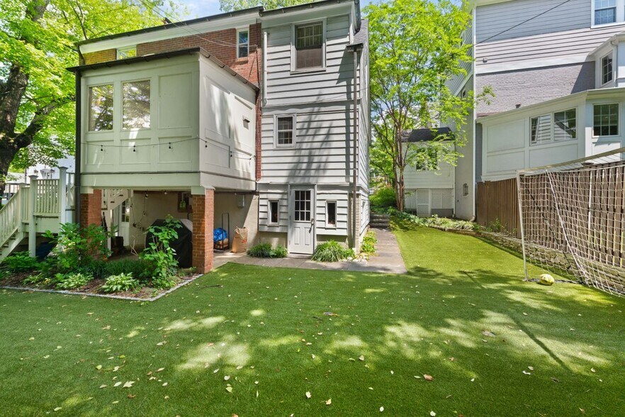 Building Photo - 3812 47th St NW