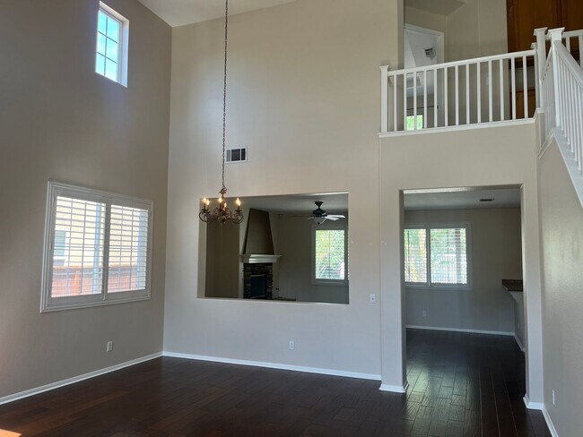 Building Photo - 32855 Abana Ct