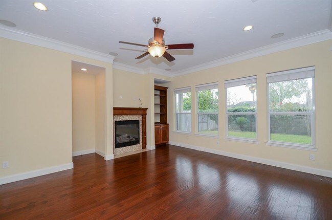 Building Photo - 1493 Silverado Dr