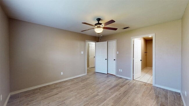 Building Photo - 2324 Trace Meadows