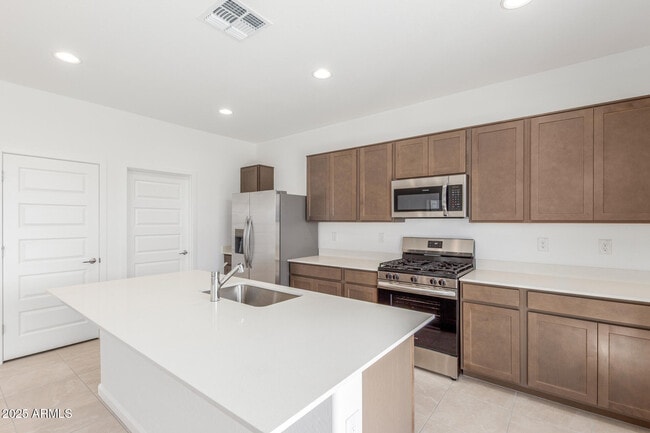 Building Photo - 20924 S 231st Way