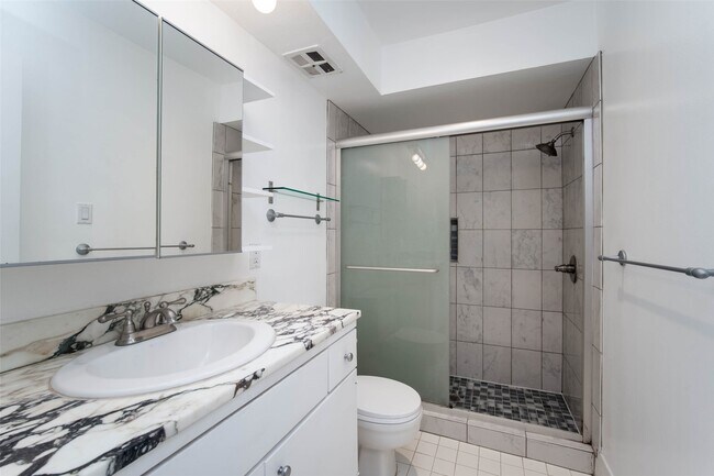 Building Photo - 6311 Riverview Way
