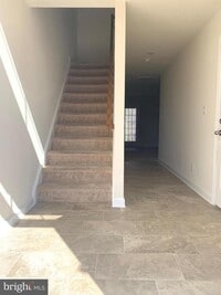 Building Photo - 56 Andrews Pl