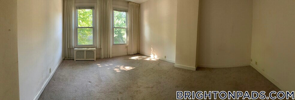 Building Photo - 7 Wallingford Rd