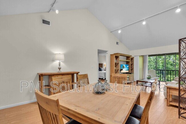 Building Photo - 1626 Brookhouse Dr