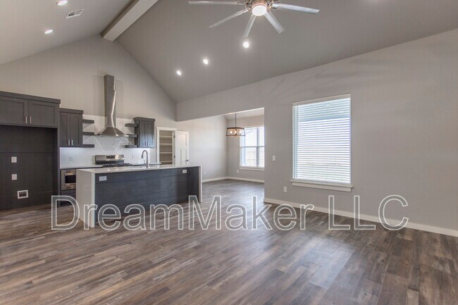 Building Photo - 3141 SE 35th St