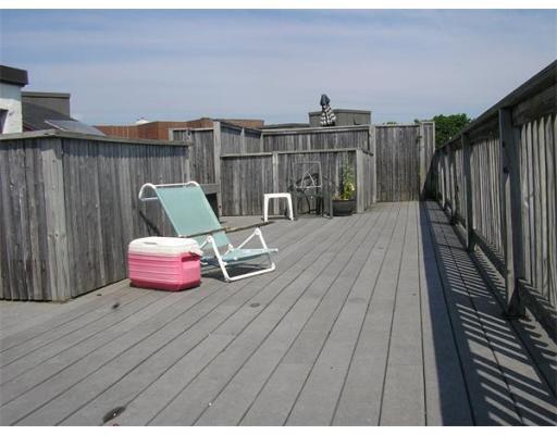 Building Photo - 100 Riverway