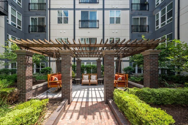 Building Photo - 1339 E St SE