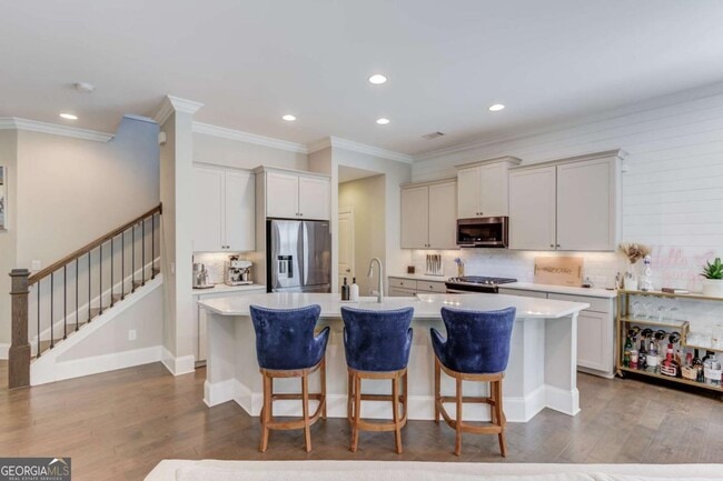 Building Photo - 1450 Edgebrook Ct NE