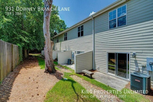 Building Photo - 931 Downey Branch Ln