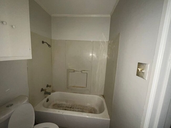 Building Photo - 131 Estates Ct