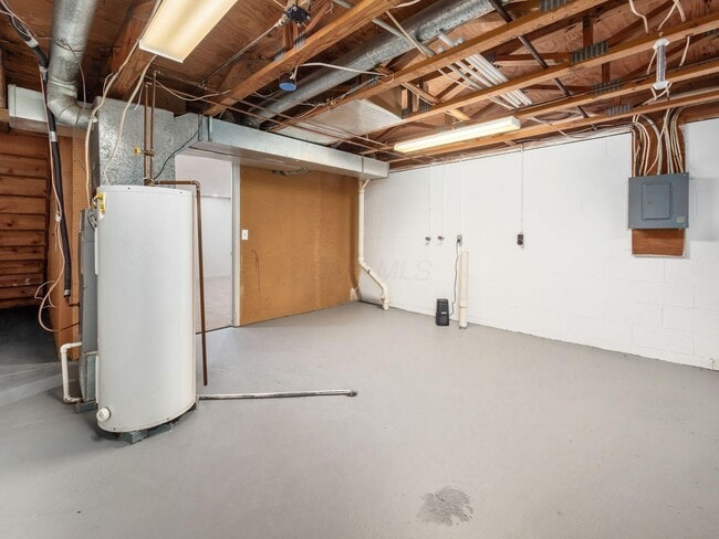 Building Photo - 7754 Deercrest Ct