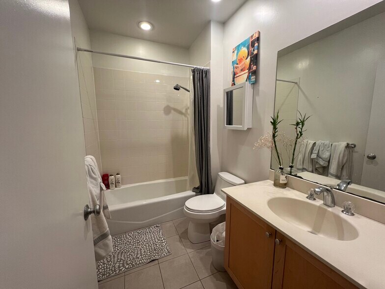 Building Photo - 450 Harrison Ave