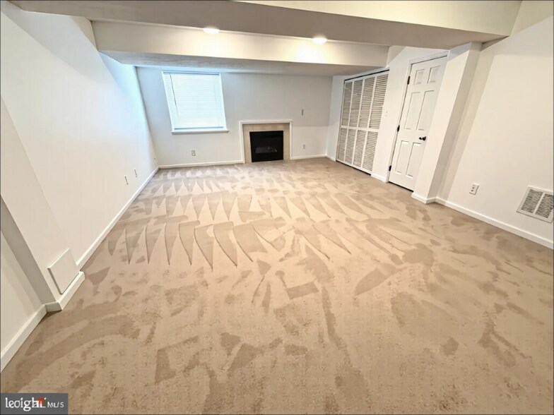 Building Photo - 4739 Coralberry Ct
