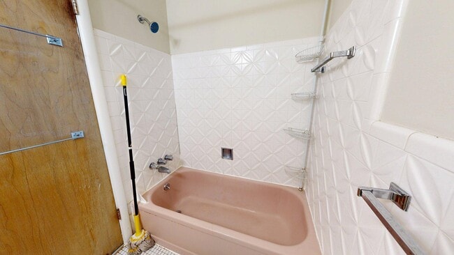 Building Photo - 1257 Island Dr