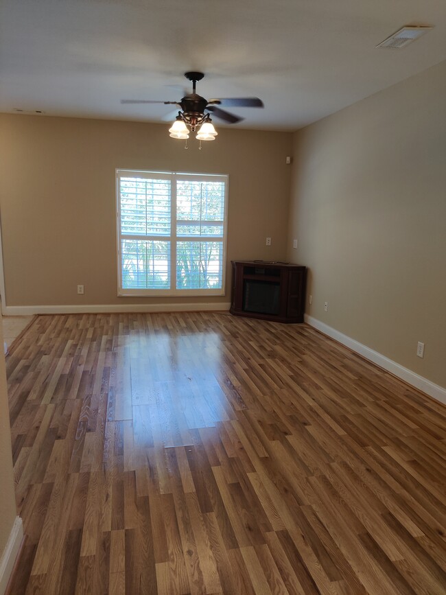 Building Photo - 175 Boardtown Rd