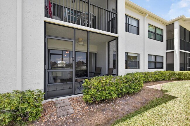 Building Photo - 12790 Briarlake Dr