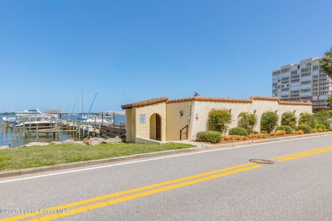 Building Photo - 115 Indian River Dr