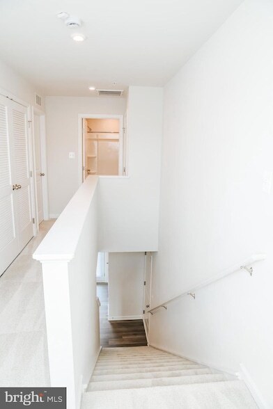 Building Photo - 118 Charlotte St