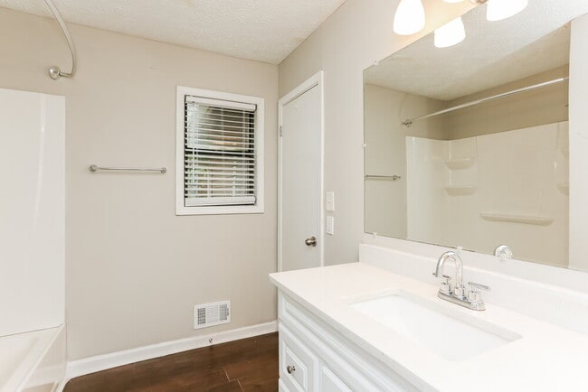 Building Photo - 338 Triborough Hollow SW