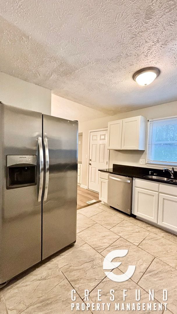 Building Photo - Coziest 3 Bed, 2 Bath - 15 MINUTES FROM YA...
