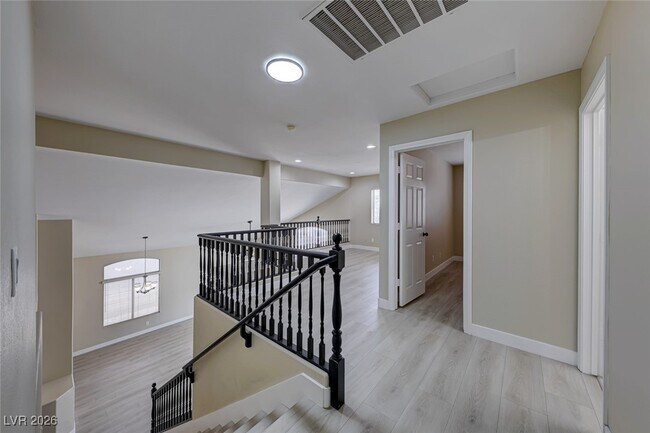 Building Photo - 926 Dancing Vines Ave