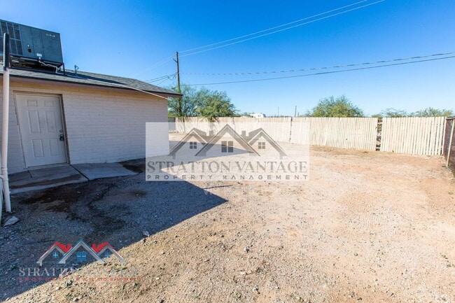 Building Photo - 14034 W Noble Cir