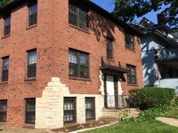 Building Photo - 410 Castle Pl