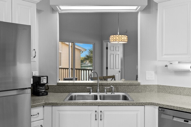 Building Photo - 2651 Citrus Lake Dr