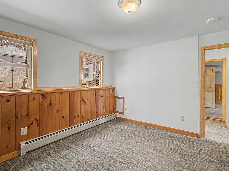 Building Photo - 541 Sand Rd
