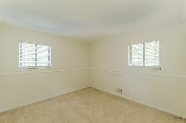 Building Photo - 1435 Cedar Creek Ln