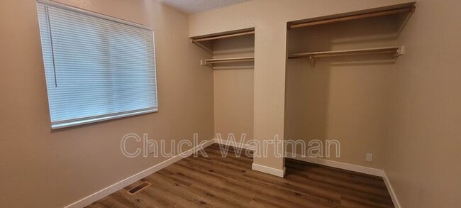 Building Photo - 1225 N Chestnut St