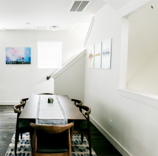 Building Photo - 5203 Burress Springs Ln