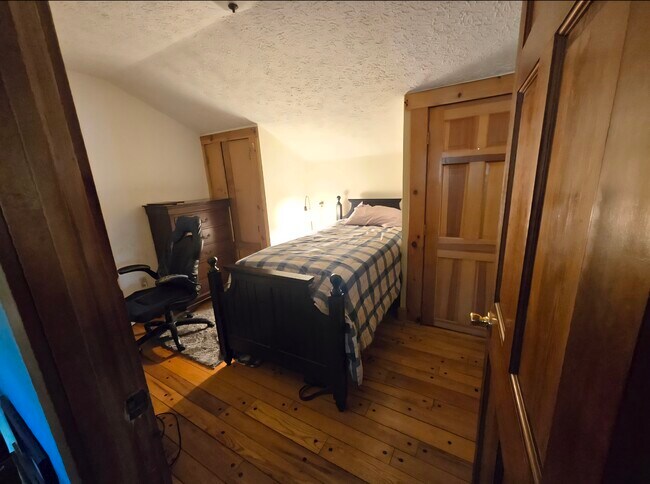 Building Photo - 84 Cotton Ln