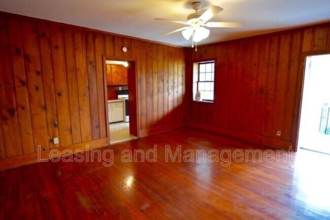 Building Photo - 21 Archdale St