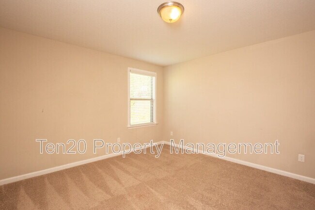 Building Photo - 2510 Ridgewood Way