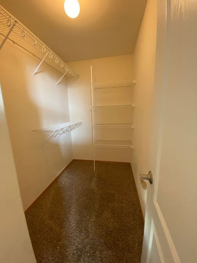 Building Photo - April Rent Free - House with Triple Car Garage